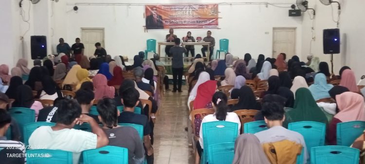 Warga Ujung Usulkan Seragam Gratis dan Perbaikan Jalan dalam Reses Hj Sri Tanty