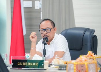 Berkantor di Hari Libur, Gubernur Suhardi Duka Tuntaskan Administrasi Job Fit 20 Pejabat