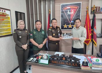 Komandan Batalyon B Pelopor Satbrimob Polda Sulsel Terima Kunjungan Istimewa Kajari Parepare