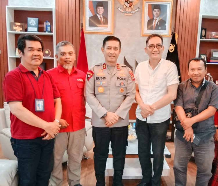 Kapolda Sulsel Gandeng TVRI dan 55TV, Buat Program Talkshow, Bahas Kinerja Polri, Dipandu Bung Salim