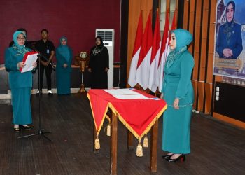 Ketua TP-PKK Sulbar Lantik Ketua TP-PKK Pasangkayu Periode 2025-2030, Harsinah Suhardi Titip Harapan untuk Dukung Program