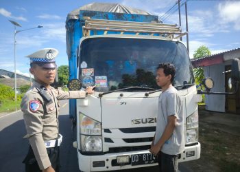 Satlantas Polres Majene Tertibkan Kendaraan Overload di Jalur Trans Sulawesi