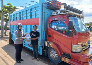 Satlantas Polres Parepare Edukasi Sopir Truk Soal Larangan ODOL