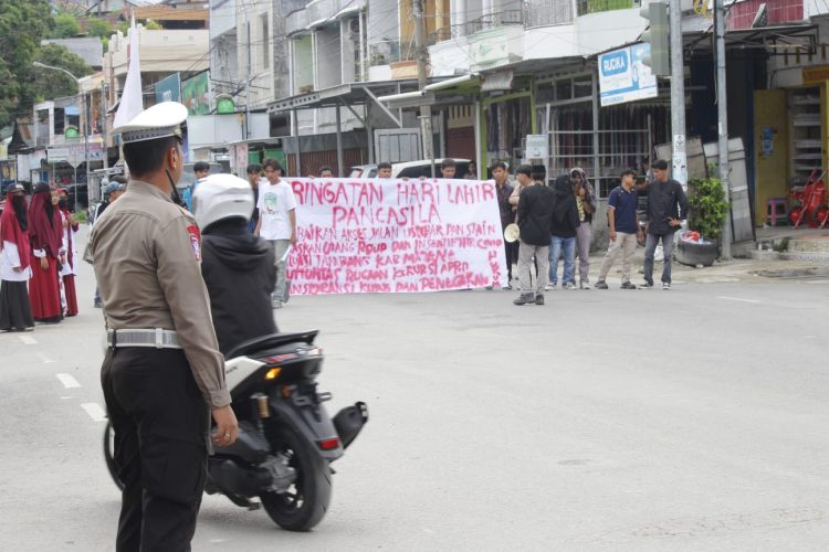 Polres Majene Amankan Aksi Damai KAMMI Peringati Hari Lahir Pancasila