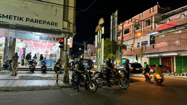 Patroli Perintis Presisi Sat Samapta Cegah Aksi Premanisme di Parepare