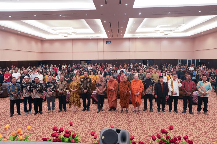 Hadiri Sannipata Waisak Sulselbar 2025, Gubernur Sulbar Tekankan Toleransi Antar Umat Beragama