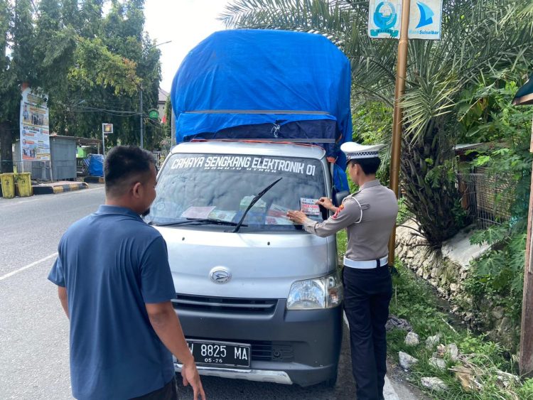 Satlantas Polres Majene Tertibkan Kendaraan Overload Demi Keselamatan Berlalu Lintas