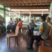 Bhabinkamtibmas Polsek Bacukiki Sosialisasikan Dampak Negatif Praktek Premanisme melalui Pola Sambang Door to Door