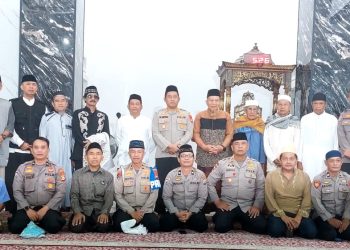 Wakapolrestabes Makassar shalat subuh di Mesjid Jami Tamangapa