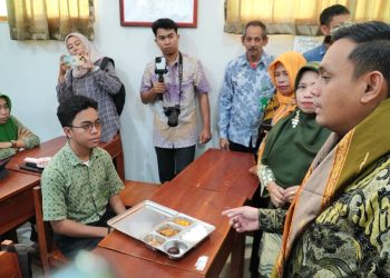 Wakil Wali Kota Hermanto Tinjau Program Makan Bergizi Gratis di Parepare