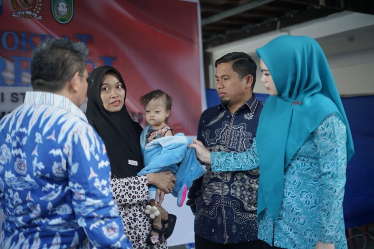 Dukung Asta Cita Prabowo, Demokrat Kolaborasi Pemkot Salurkan Bantuan Gizi di Parepare