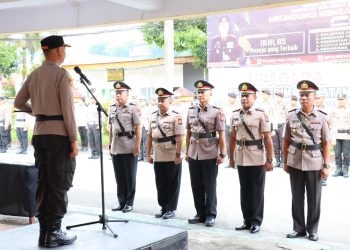 Kapolres Tator Pimpin Upacara Sertijab Kasat Lantas, Kasat Samapta Dan Kapolsek Sangalla