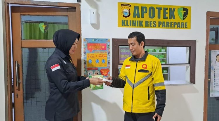 Bakti Kesehatan Polres Parepare, Pemeriksaan Gratis untuk Driver Ojek Online Sambut Hari Bhayangkara ke-79