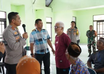 Sambut Hari Bhayangkara ke-79, Polres Parepare dan Bhayangkari Gelar Bakti Sosial di Panti Jompo dan Pesantren
