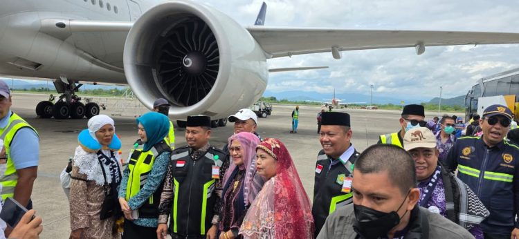 Wali Kota Tasming Hamid Jemput Langsung Jamaah Haji Parepare di Asrama Haji Makassar