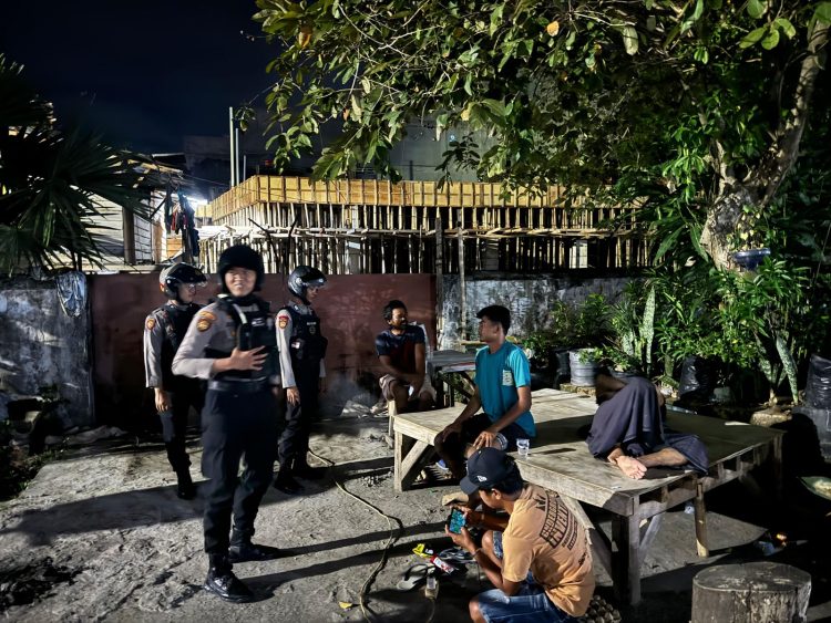 Antisipasi Gangguan Kamtibmas di Kamis Malam, Sat Samapta Polres Parepare Laksanakan Patroli Blue Light