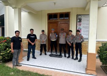 Personel Polres Majene Amankan Ibadah Minggu di Sejumlah Gereja, Prioritaskan Kenyamanan Umat Kristiani