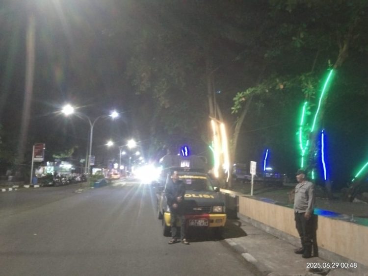 Polsek Bacukiki Laksanakan Patroli Multi Kejahatan, Antisipasi Gangguan Kamtibmas di Malam Hari