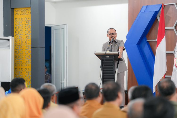 Buku “SDK Mendayung dari Hulu”: Perjalanan Politik Suhardi Duka yang Inspiratif