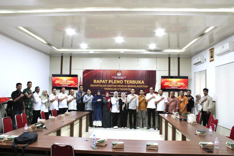 KPU Kota Parepare Gelar Rapat Pleno Terbuka Rekapitulasi PDPB Triwulan II Tahun 2025