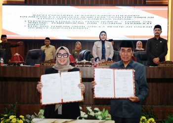 Dua Ranperda Kabupaten Barru Disahkan Jadi Perda, Bupati: Tonggak Penting Penataan Birokrasi dan Pembangunan