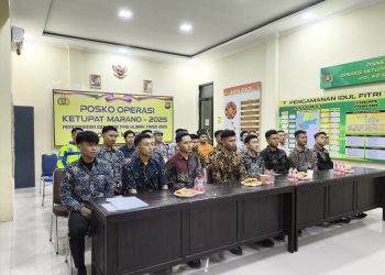 Polres Majene Nonton Bareng Pergelaran Wayang Kulit “Amartha Binangun” Peringati Hari Bhayangkara ke-79