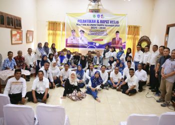 Pj Sekda Barru Lantik Pengurus IKA SMPN 18 Barru, Tekankan Sinergi Untuk Kemajuan Daerah