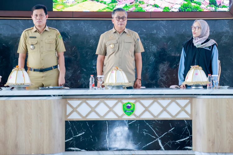 Wabup Barru Terima Mahasiswa KKN Unhas, ajak Kembangkan Potensi Desa