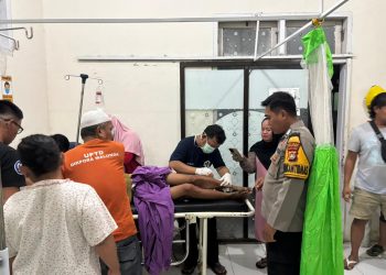 Satu Orang Alami Luka Serius dalam Kecelakaan Lalu Lintas, Polsek Malunda Bantu Evakuasi Korban