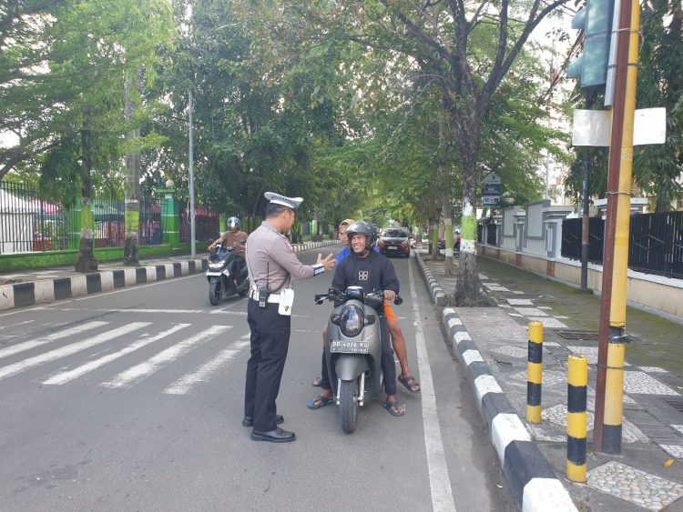 Sat Lantas Polres Parepare Terus Edukasi Masyarakat Soal Pentingnya Tertib Berlalu Lintas