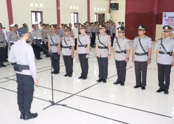 Sejumlah Pejabat Polres Majene Alami Pergeseran, Polres Majene Gelar Upacara Serah Terima Jabatan
