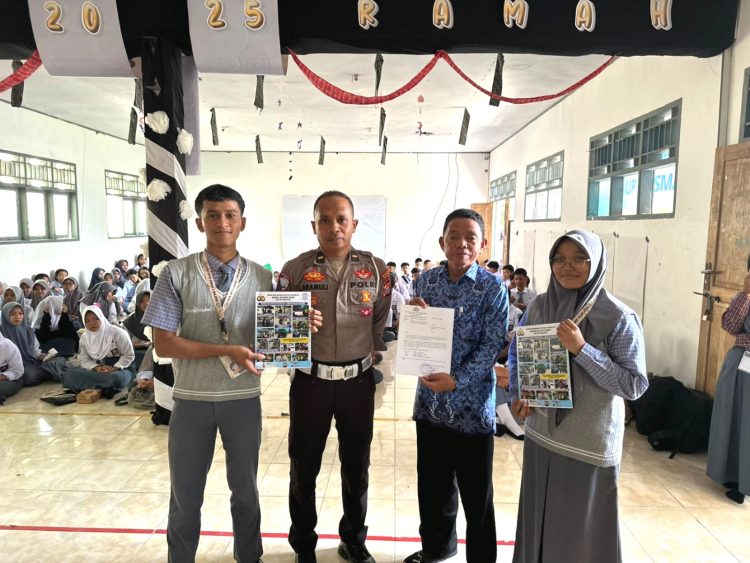 Sosialisasi UU LLAJ, Polres Majene Edukasi Generasi Muda Tertib Berlalu Lintas di SMAN 3 Majene
