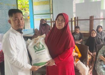 Bantuan Beras untuk Warga Kelurahan Galung Majene, Wujud Perhatian Pemerintah Daerah