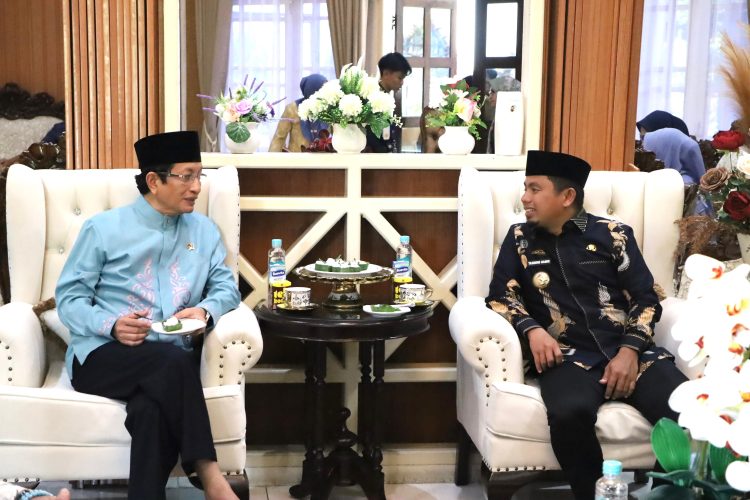 Kunjungan Menteri Agama ke Parepare, Tasming Hamid Dampingi dari Masjid Raya hingga IAIN