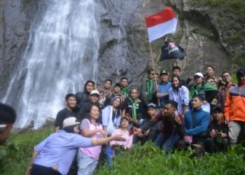 Bupati Mamasa Kunjungi Kecamatan Bambang Resmikan Kegiatan HUT RI, Tinjau BUMDes, dan Serap Aspirasi Warga