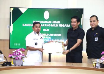 Pemkot Parepare dan KPU Teken Serah Terima Hibah Bangunan Eks Kantor KPU
