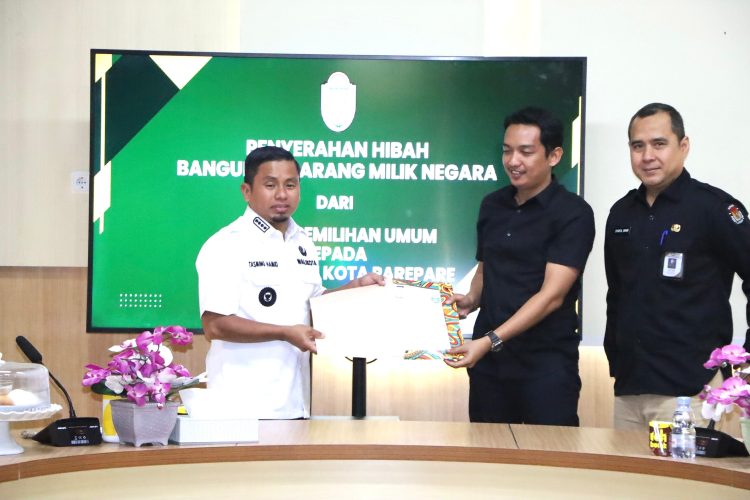Pemkot Parepare dan KPU Teken Serah Terima Hibah Bangunan Eks Kantor KPU