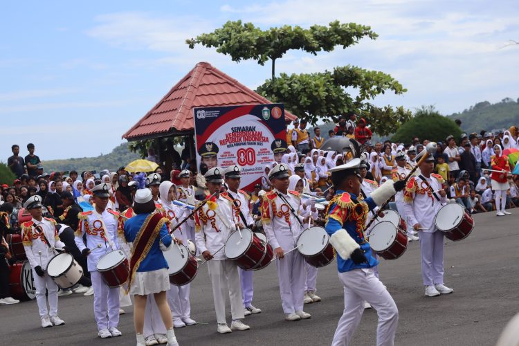 Wawali Hermanto Buka Kompetisi Drum Band Meriahkan HUT RI ke-80 di Parepare