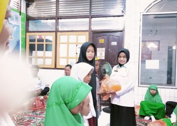 150 Anak Yatim di Majene Terima Bantuan Dana Infaq dari Pegawai Kantor Agama