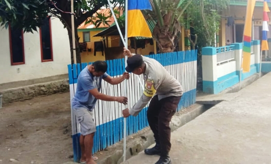 Sambut HUT RI ke-80, Polsek Sendana Ajak Warga Semarakkan Kemerdekaan dengan Pengibaran Bendera