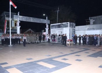 Kapolres Majene Pimpin Upacara Kehormatan dan Renungan Suci di TMP Mandar Majene