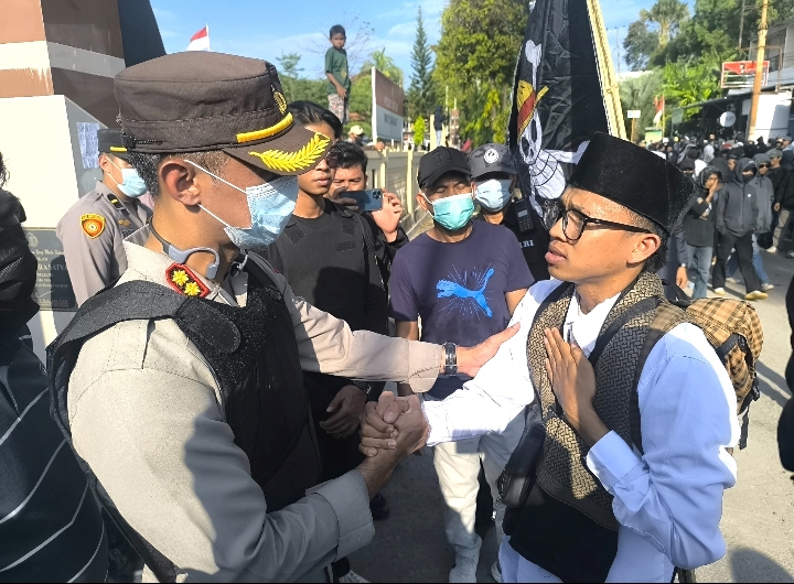 Polres Majene Amankan Aksi Solidaritas Perjuangan Masyarakat Majene Berlangsung Damai