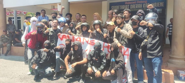 Aliansi Pemuda Desa Majene Gelar Aksi Damai, Tuntut Transparansi dalam Pelantikan Kepala Desa