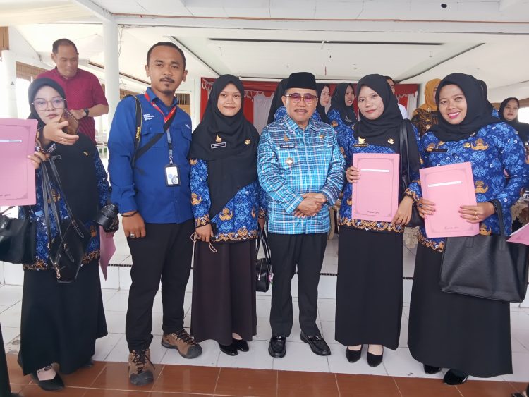 Penyerahan SK P3K Guru, Pemerintah Kabupaten Majene Berikan Kepastian Status bagi Tenaga Pendidik