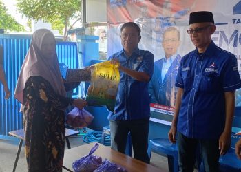 Rangkaian HUT Demokrat ke-24, DPC Sidrap Tebar Kepedulian Lewat Sembako