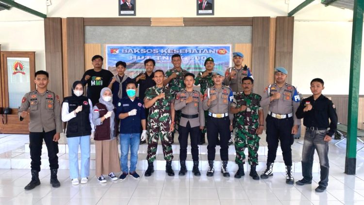 Puluhan Personel Polres Majene Ikut Sukseskan Baksos Kesehatan HUT TNI ke-80 di Makodim 1401 Majene