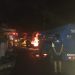 Lima Rumah Terbakar, Mobil Tangki PAM Tirta Karajae Bantu Padamkan Api