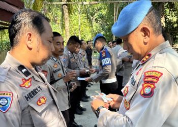 Propam Polres Majene Gelar Gaktiblin di Polsek Sendana, Tekankan Disiplin dan Profesionalitas Personel