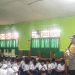 Bhabinkamtibmas Polsek Banggae Beri Penyuluhan Bahaya Bullying, Narkoba, dan Judi Online di MTs DDI Majene