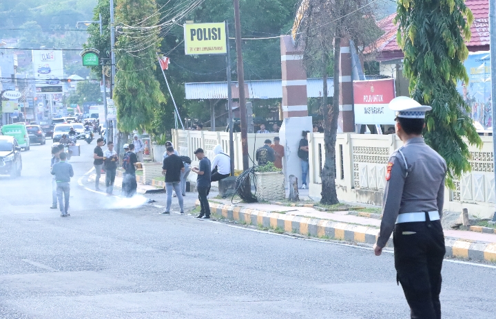 Pengurus Daerah BEM Nusantara dan KPK Gelar Aksi Damai, Polres Majene Pastikan Keamanan dan Ketertiban Aksi